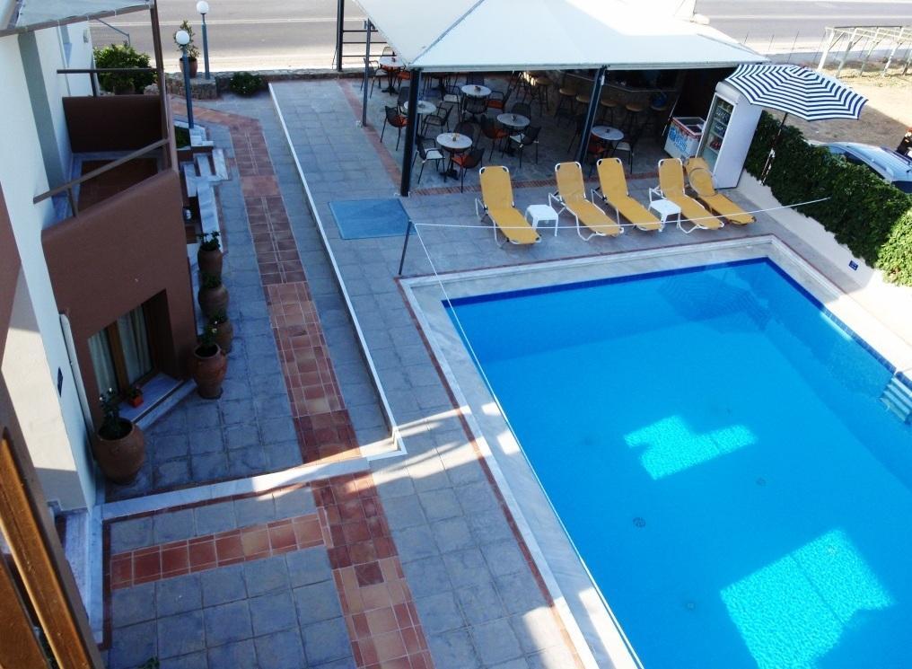 Alexandros M Aparthotel Maleme  Exterior photo